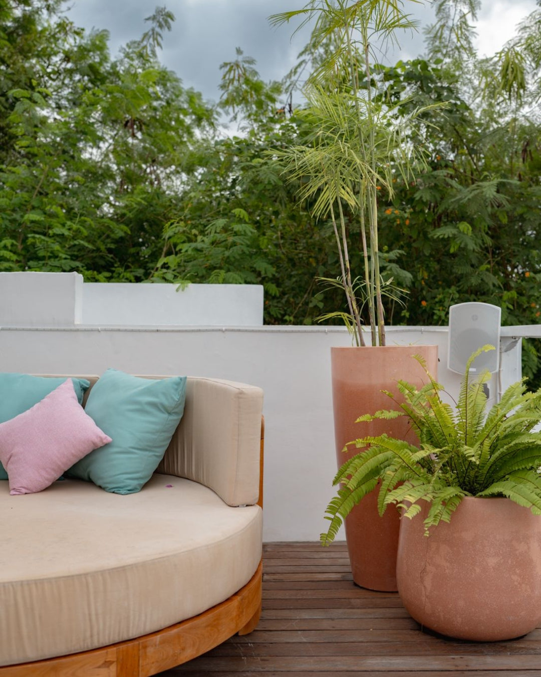 Round Day Bed Booking Karana Nusa Lembongan